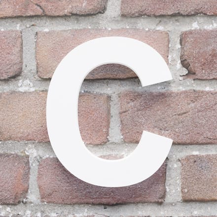 Huisnummer Arial C wit - Maat: Klein (10 cm) - blinde bevestiging - Huisnummerbord