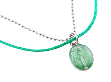 Behave Korte ketting hanger 2 rijen met licht groene maria hanger