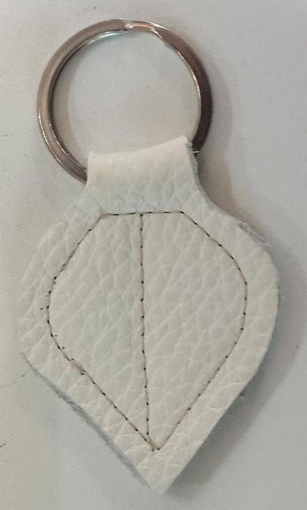 Toetie & Zo Handgemaakte Leren Sleutelhanger Blad Wit - Sleutelhouder - Leder