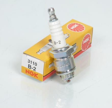 Bougie d'allumage NGK pour Auto B-2 / 3110 Neuf