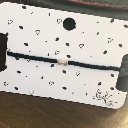 Armbandje Beads Black Cones zilver