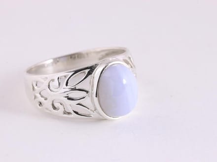 Opengewerkte zilveren ring met blauwe lace agaat - maat 18