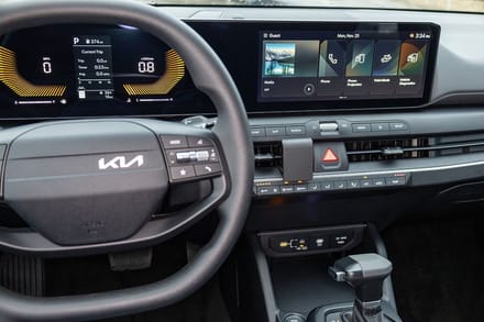 Proclip Kia K4 25- Center mount