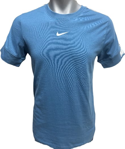Nike Repeat Tape heren T-shirt Maat XS
