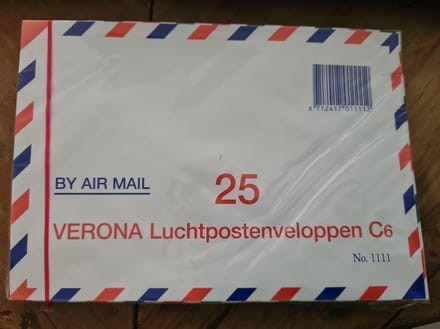 Verona 25 luchtpostenveloppen C6 wit met rand