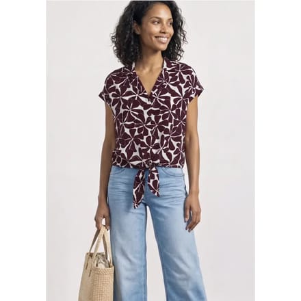 Blouse met overhangende schouders en bowlingkraag