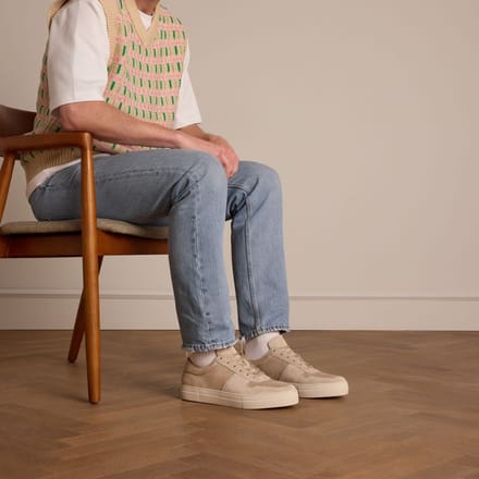 Manfield - Heren - Beige suède sneakers - Maat 40