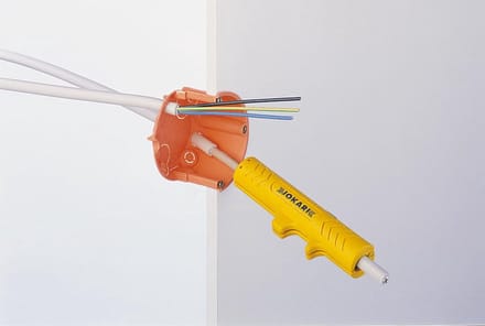 Universele ontmanteler voor kabels - gemakkelijk en efficiënt
