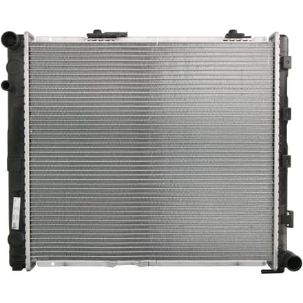 Radiator, motorkoeling NISSENS 62696A