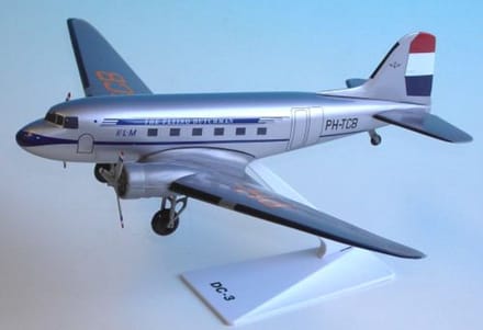 Schaalmodel vliegtuig KLM Douglas DC-3 schaal 1:100 lengte 19,66cm