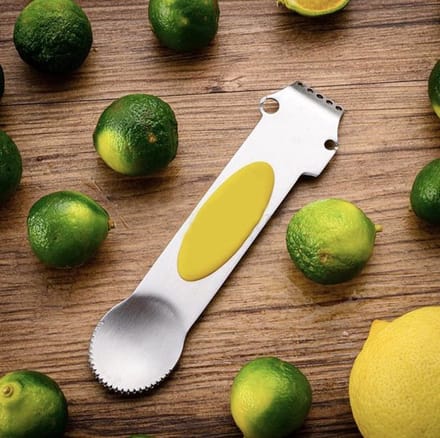 *** Professionele Citroenrasp - Citrusrasp - Zesteur - Peeling - Keukenaccessoire - van Heble® ***