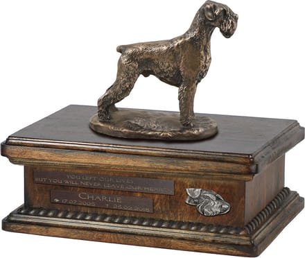 Persoonlijke houten urn voor schnauzer met beeldje van hond