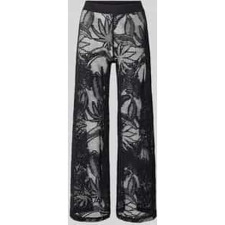 Broek van gehaakt kant model 'KISKA COCOBEACH'
