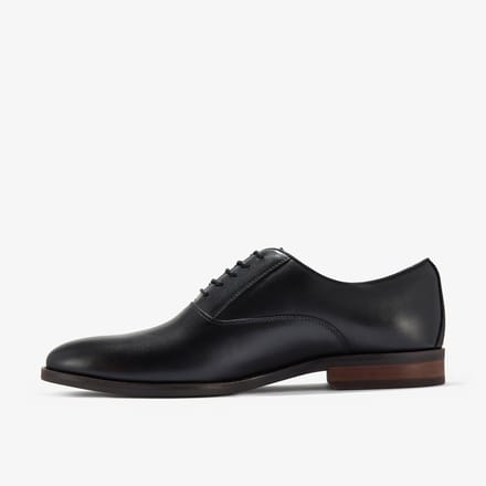 Banstead Kant Zwarte Leren Schoenen