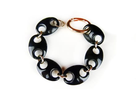 Armband Model Oval met zwarte acryl schakels