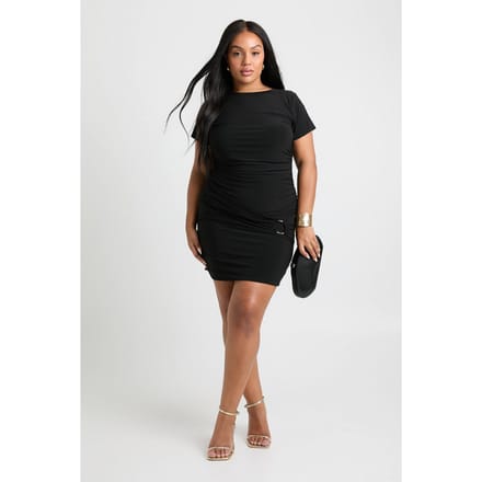 boohoo Dames Plus-size mini-jurk met korte mouwen en wikkelaccent | Black | Maat: 26