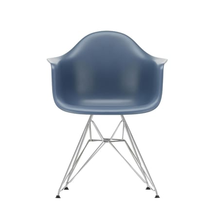 Vitra - DAR Eames Plastic Armchair - zeeblauw RE - verchroomd