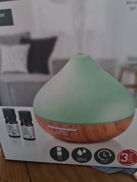 Silvercrest Aroma-Diffuser - 300ML - 16.8 x 16.8 x 15.1 cm - Hout design - Met sfeervol lichteffect