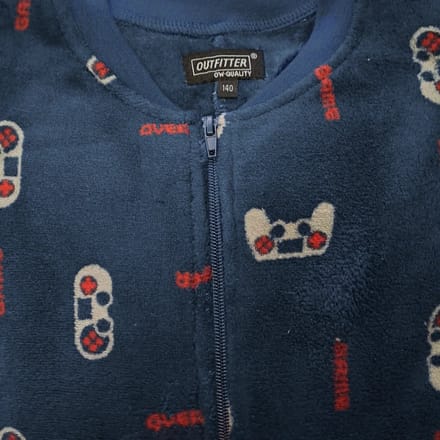 Outfitter jongens onesie fleece - maat 140 - Game over - marine