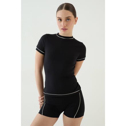 Dames Dsgn Studio Top Met Nauwsluitende Pasvorm En Biesdetail | Zwart | Maat: Medium