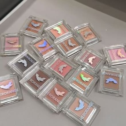 HERORANGE - Glamorous Monochrome Eyeshadow - 1-18 #H18 - 2.2g