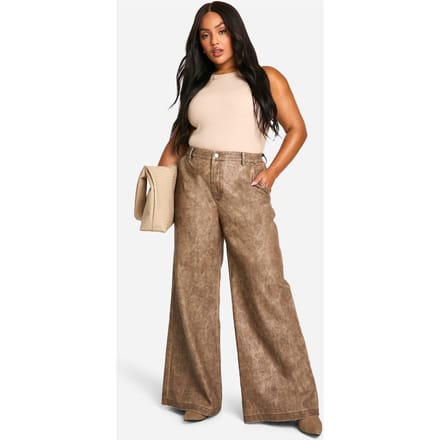 boohoo Dames Plus Hoge Taille Washed PU Wijde Broek | Light Brown | Maat: 54