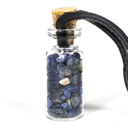 Geschenkflesje aan waxkoord met sodaliet