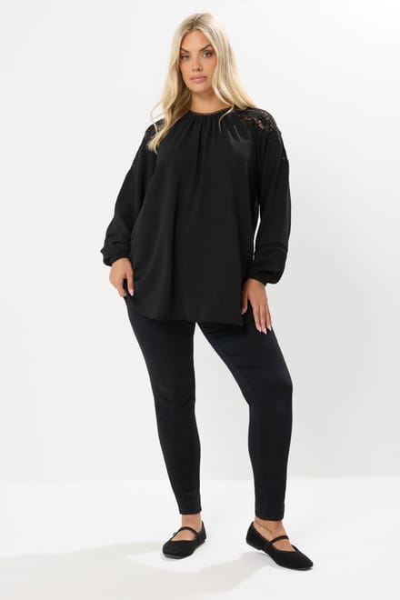 Yours Zwarte Blouse Met Kanten Inzetstuk Size 48