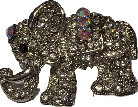 Petra's Sieradenwereld - Broche olifant zilverkleurig met strass