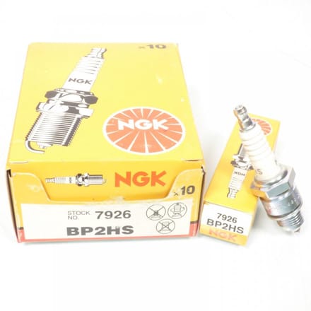 Bougie d'allumage NGK pour Auto BP2HS / 7926 / 10 Neuf
