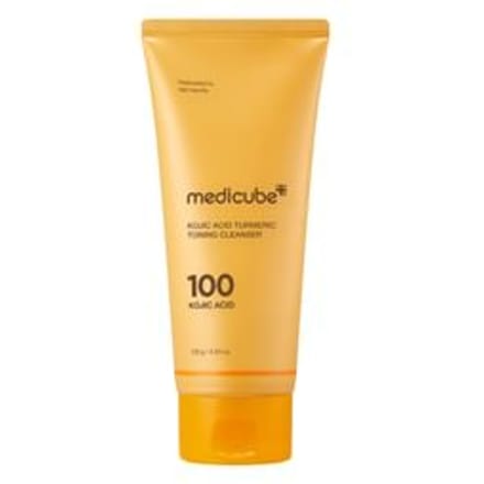Nettoyant Tonifiant à l'Acide Kojique et au Curcuma Medicube, 120g beige