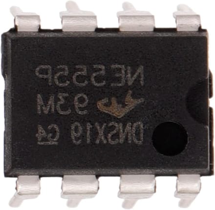 Timer IC - Pulsgenerator - Golfvorm Genereren - Breed Werkingsbereik - 50 Stuks - Zwart