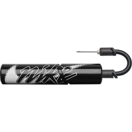 Nike Essential Intl Ball Pomp Zwart K091
