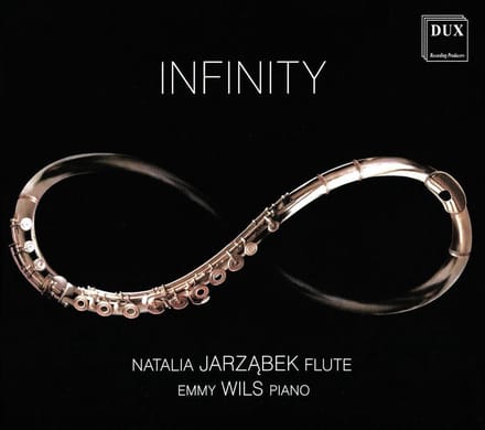 Natalia Jarzabek & Emmy Wils - Infinity