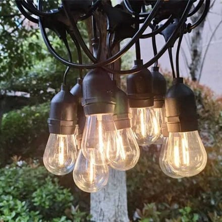 HOFTRONIC - LED Lichtsnoer buiten 15 meter 12 Volt - Lichtslinger 15 lampjes - 2700K warm wit - incl. adapter en lichtbronnen - IP65 Waterdicht - LED String Light