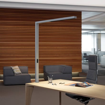 LED tafellamp MAULsirius, zilver, dimbaar, CCT, klemvoet