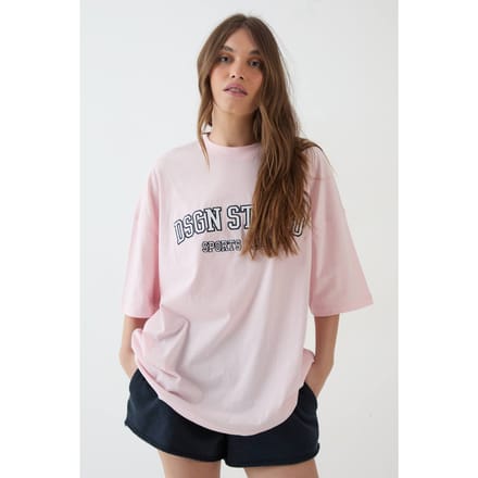 Dames Dsgn Studio Applique Oversized T-shirt | Light Pink | Maat: Small