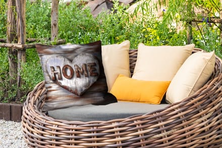 Buitenkussen Weerbestendig - Home - Hart - Houtlook - Liefde - 50x50 cm