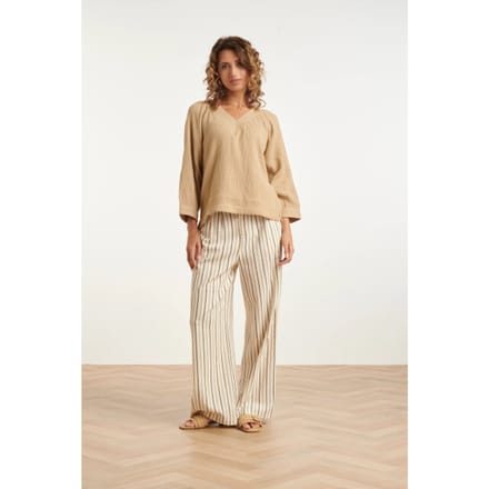 Smashed Lemon Mousseline top met v-hals |