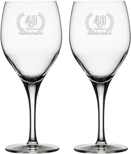 Gegraveerde witte wijnglas 34cl Gefeliciteerd 40 jaar getrouwd