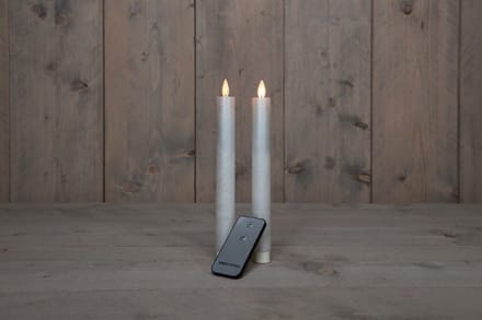 Anna's Collection LED dinerkaarsen - parel grijs - 2x st - 23 cm