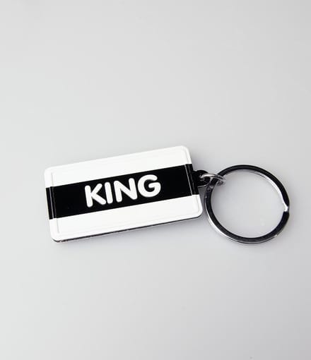 Paper Dreams Sleutelhanger King 13,5 X 4,5 Cm Staal Zwart/wit