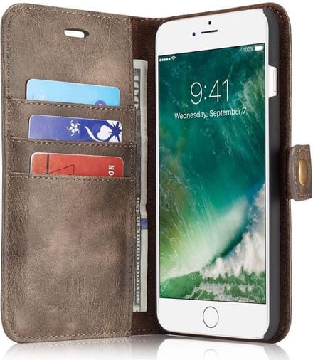 Hoesje Geschikt voor Apple iPhone 7 Plus / 8 Plus Portemonnee Echt Leer Bruin