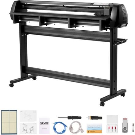 VEVOR vinylsnijmachine met een maximale invoerbreedte van 135 cm, dubbele messen en led-display; plotterset met Signmaster-software, compatibel met Windows en macOS.