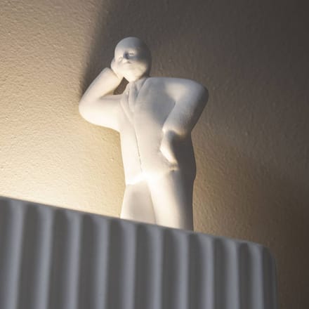 Karman Umarell deco-figuur, 15 cm doordacht