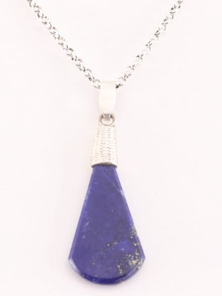 Fijne zilveren hanger met lapis lazuli aan jasseron ketting