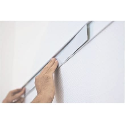Franken 1-kanaals wandrail voor PRO borden, incl. magneetstrip, 2000 mm lang, WS8200