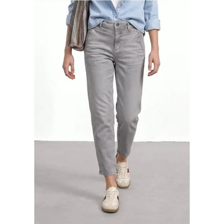 High Waist Barrel Leg Jeans in Loose Fit