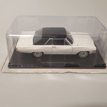 Opel Diplomat V8 Coupe 1965 - 1:24 - Atlas