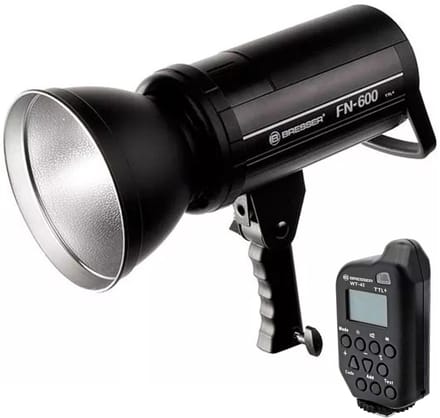 Bresser FN-600 TTL Nikon – Professionele flitser met accu en High Speed Sync
